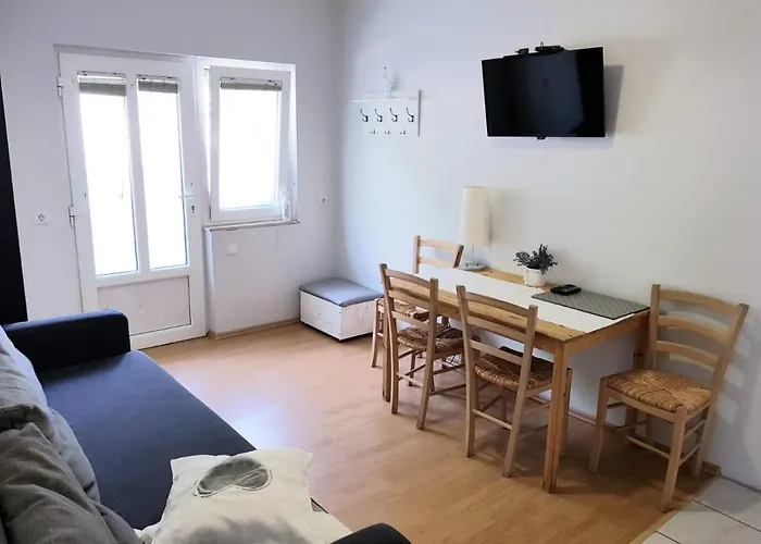 Kolaric * Novi Vinodolski